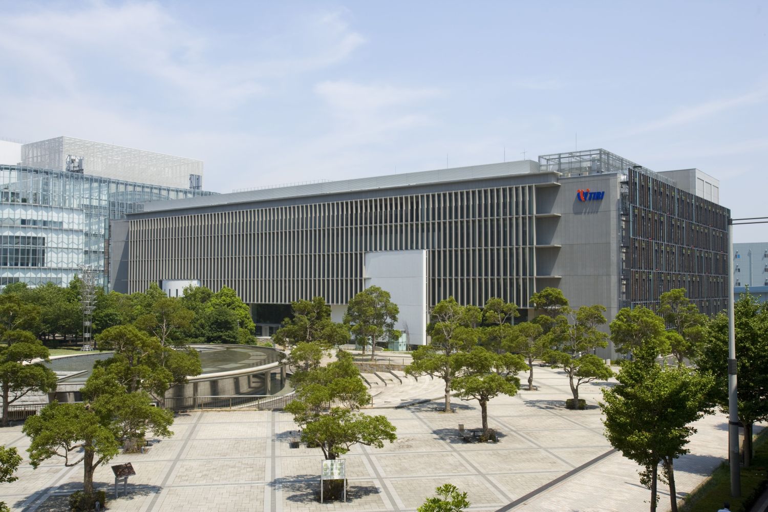地方独立行政法人東京都立産業技術研究センターの外観